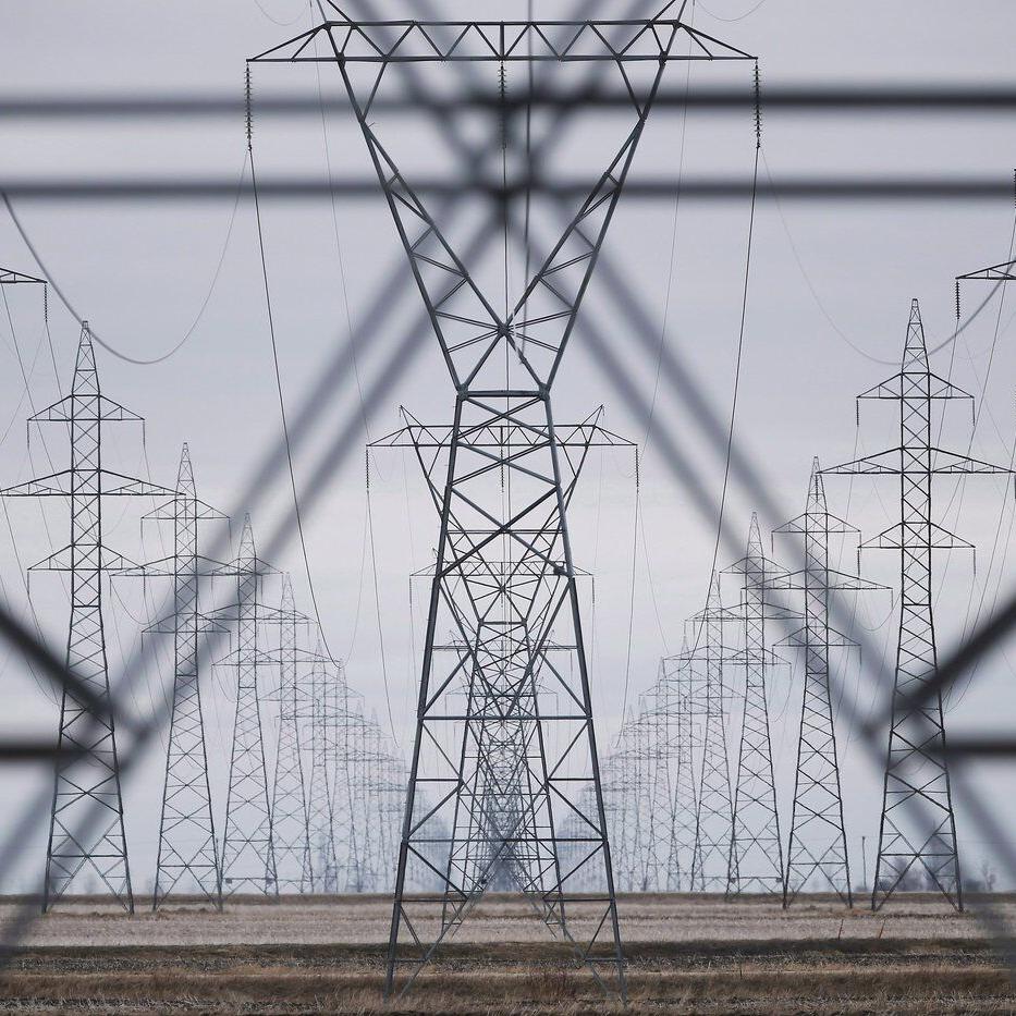 Manitoba government questioned over push for rate freeze on electricity